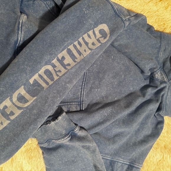 Grateful Dead Blue Hoodie with Gray Graphics - Picture 5 of 5